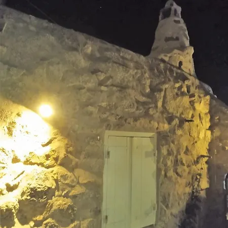 Pyrgi Artemis Place アパート