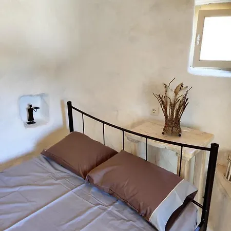Pyrgi Artemis Place