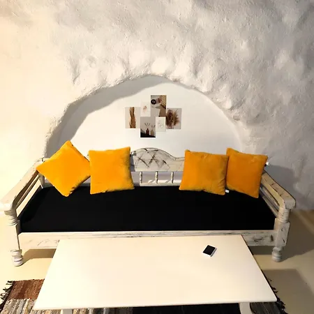 Pyrgi Artemis Place * Super Paradise Beach (Mykonos)